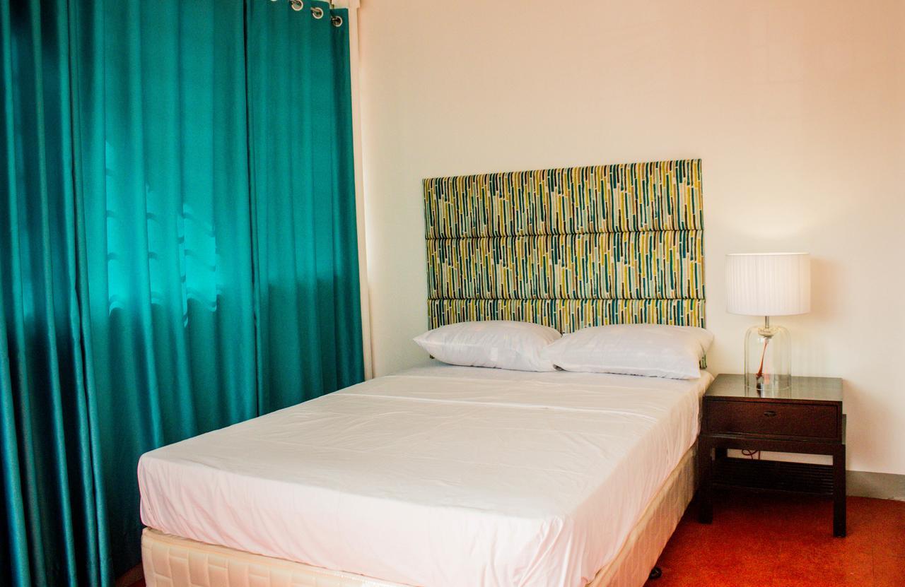 Naps & Maps Hostel Cebu Exterior photo