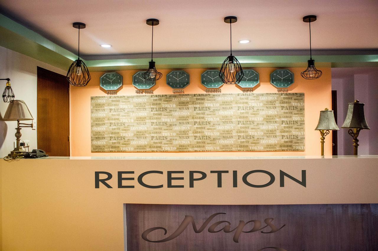 Naps & Maps Hostel Cebu Exterior photo