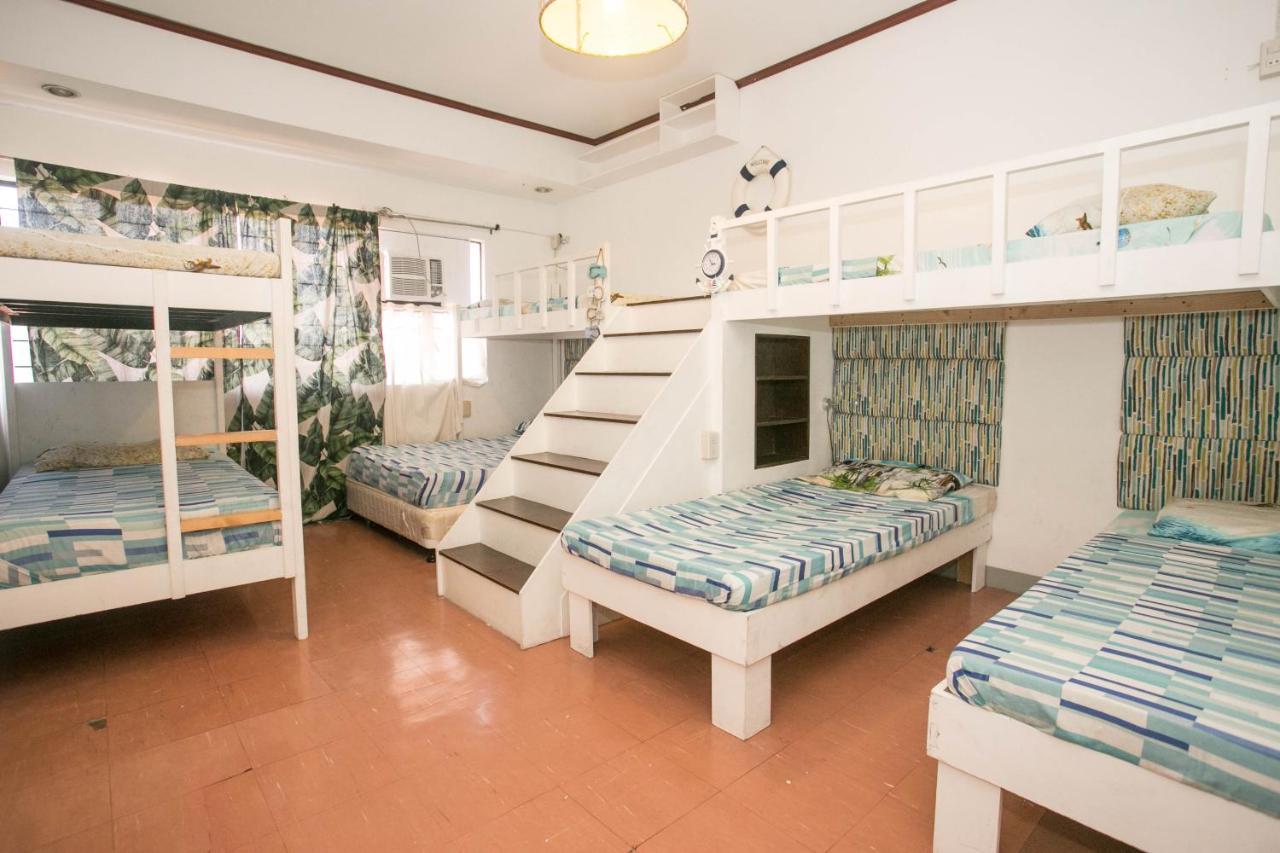 Naps & Maps Hostel Cebu Exterior photo